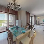 At Lighthouse Golf By Parnas Estate Balchik