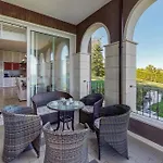 At Lighthouse Golf By Parnas Estate