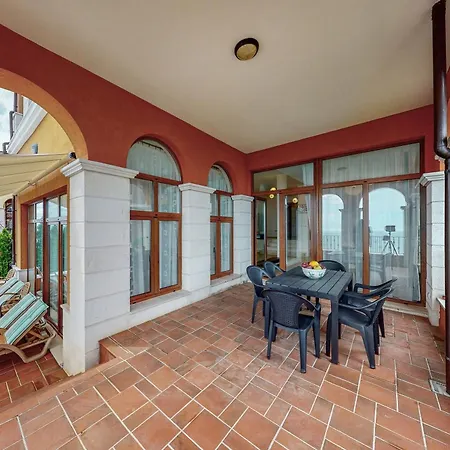 At Lighthouse Golf By Parnas Estate Villa Balchik
