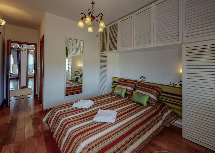 At Lighthouse Golf By Parnas Estate